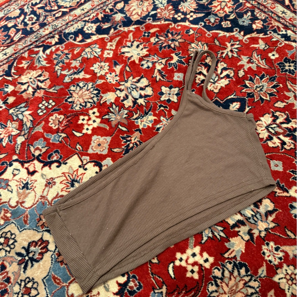 One Shoulder Ribbed Crop Top - Picture 5 of 5